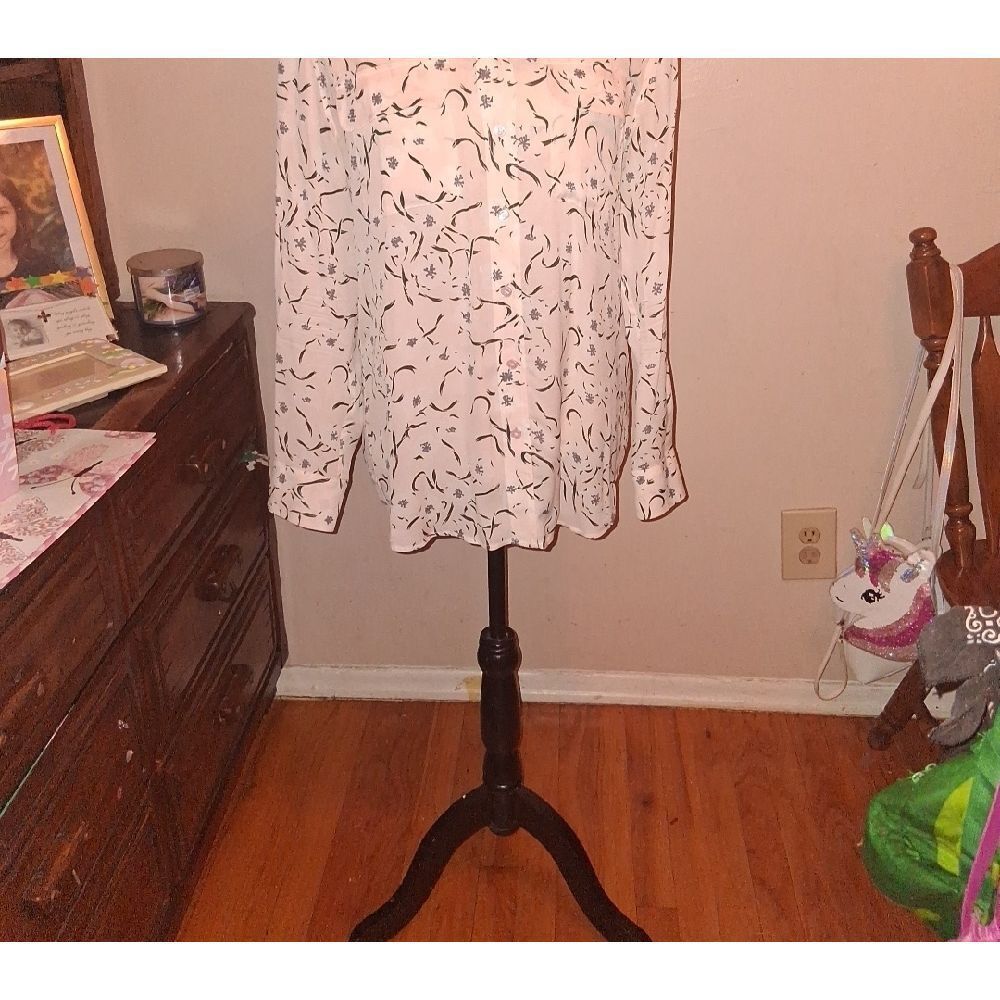 Equipment Femme White Cream Button Down Shirt Notched Collar Relaxed 100% Silk - Picture 4 of 16